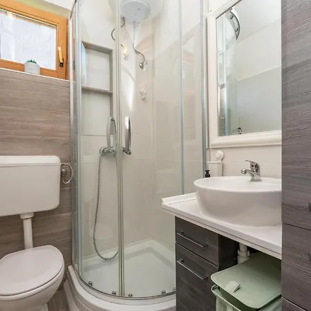 Apartment 2 Bedroom In